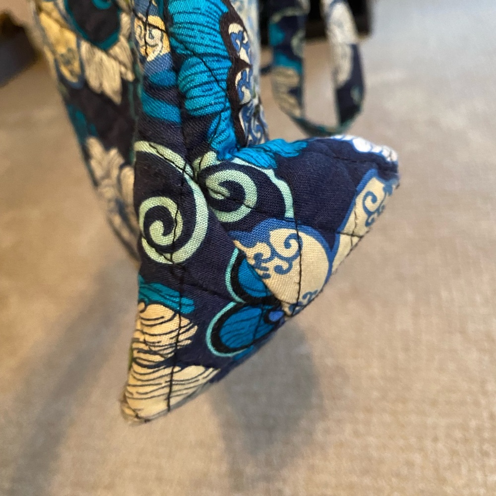 Vera Bradley Tote in Mod Floral Blue - Picture 11 of 16